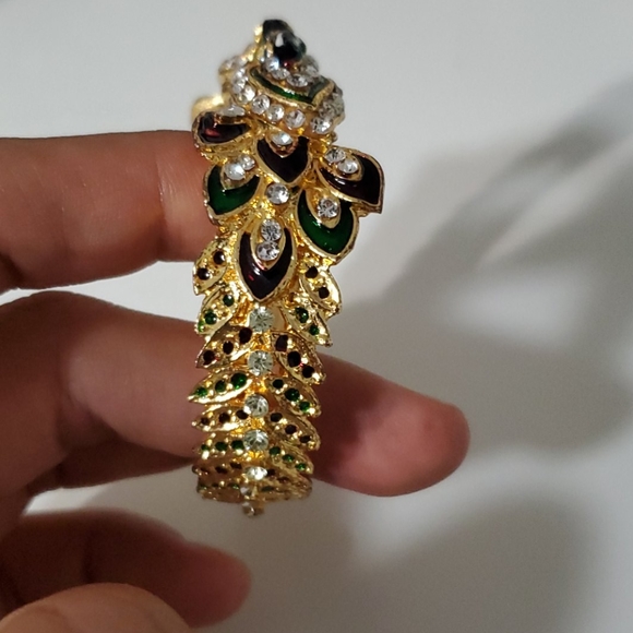 🤎 3/$20 🤎 Gold decorative Bracelets - Picture 7 of 8